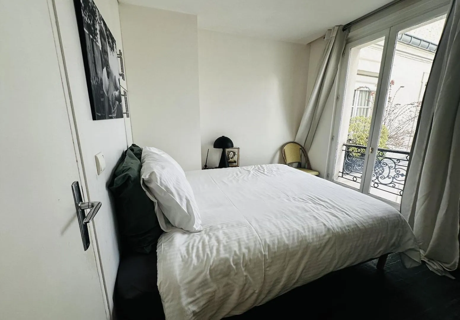 Apartment Avec Balcon *